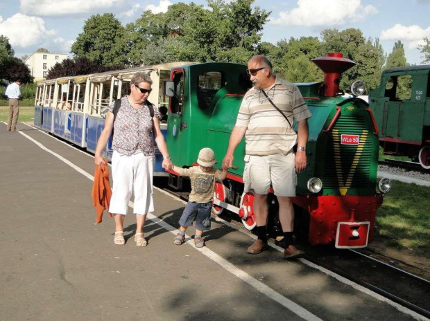 Dziadek większy od parowozu.
Zoo Poznań