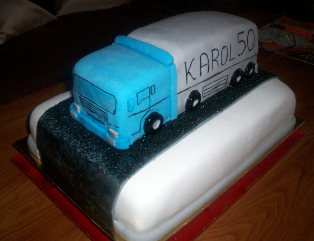 Piętrowy z ciężarówką #tort #tir #truck #piętrowy #cake