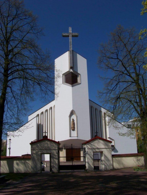 Nowe.kościół pw. Maryi Matki Zawierzenia #Wawrzyszew #Warszawa #Bielany #kościół