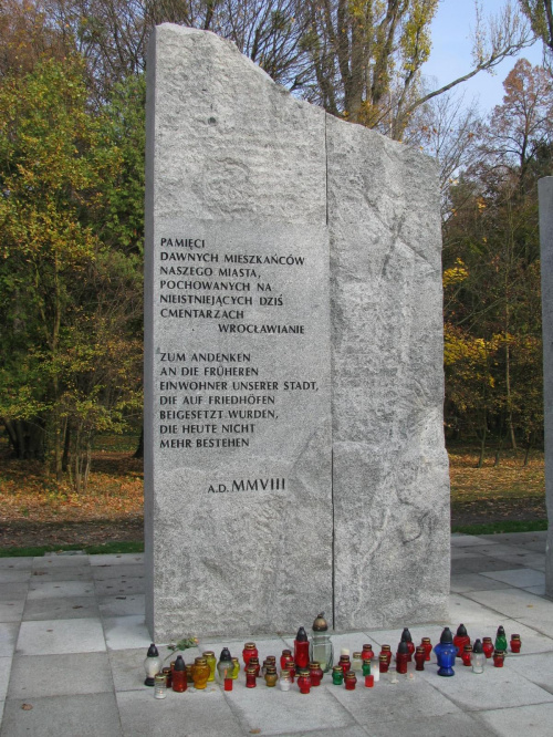 Pomnik Pamięci Pochowanych na Nieistniejących Wrocławskich Cmentarzach