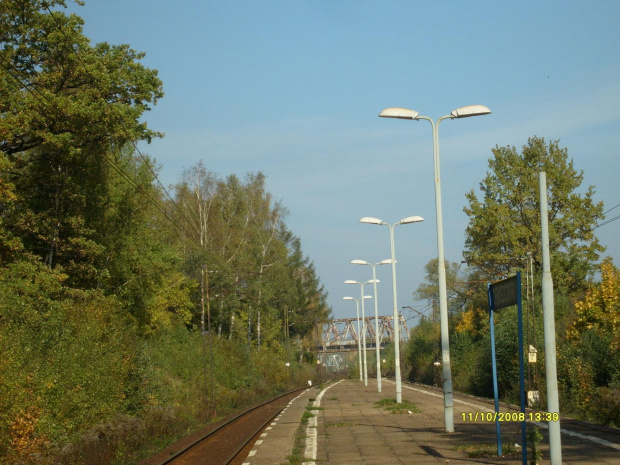 Przystanek osobowy w Chruszczobrudzie widok w kierunku Częstochowy