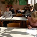 W ramach alertu ekologiczno-zdrowotnego młodzież naszej szkoły pod kierunkiem Iwony Cuch i Grzegorza Smagłowskiego podejmuje różnorodne działania. Konkurs wiedzy o AIDS #Sobieszyn #Brzozowa