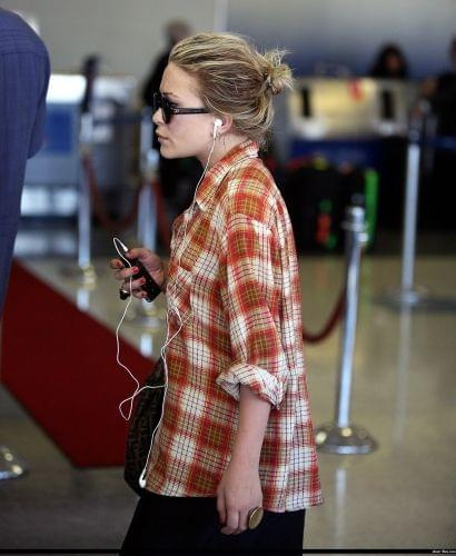 MK leaving LAX airport-paparazzi sierpień 2008