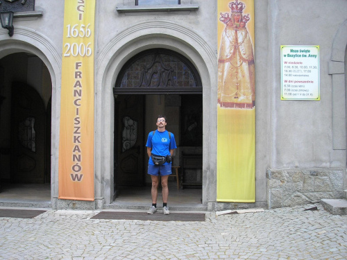 Góra Św. Anny - Bazylika - ja przed wejściem