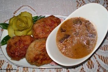 Sos cebulowo-śliwkowy
Przepisy do zdjęć zawartych w albumie można odszukać na forum GarKulinar .
Tu jest link
http://garkulinar.jun.pl/index.php
Zapraszam. #sos #cebula #śliwka #jedzenie #gotowanie #kulinaria #PrzepisyKulinarne