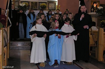 Żywy w naszej pamięci - ks. Jerzy Popiełuszko w rocznicę męczeńskiej śmierci. Montaż słowno - muzyczny w wykonaniu młodzież z Parafii Najświętszego Serca Jezusowego w Koźle w dniu 18-11-2007r #ksiądz #Jerzy #Popiełuszko #rocznica