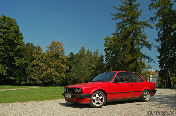 E30