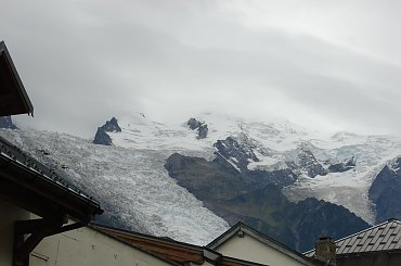 Widok na Blanca z Chamonix #wakacje #góry #Alpy #lodowiec #treking #MontBlanc #Chamonix #Francja