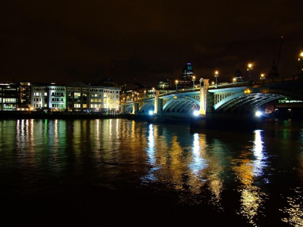 Thames, tamiza nocą #Londyn #noc #Thames