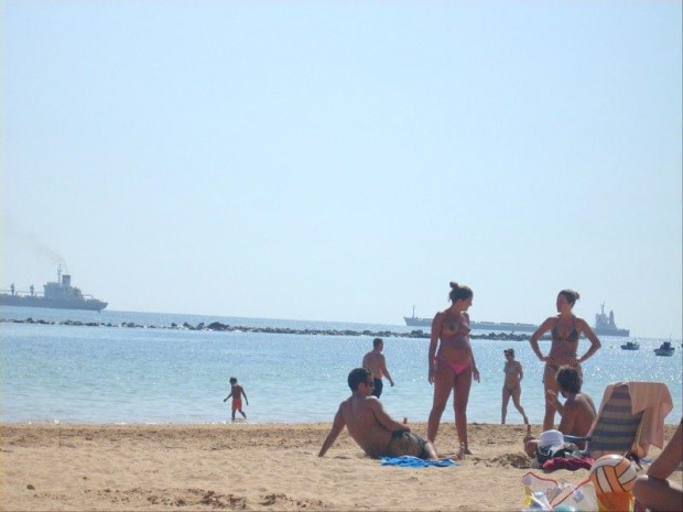 Teneryfa-Playa de las Teresitas (żółta plaża z piaskiem z Sahary)