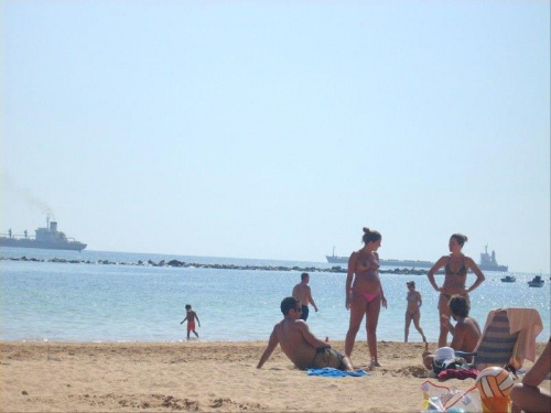 Teneryfa-Playa de las Teresitas (żółta plaża z piaskiem z Sahary)